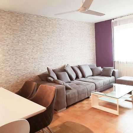 Penthouse "Marc Aurel" - Greatview, Wifi & Netflix Appartement Schweinfurt Buitenkant foto